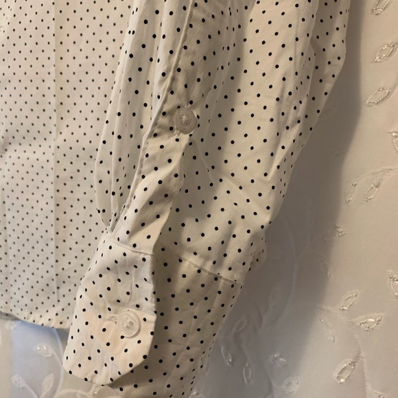 White blouse with black polka dots - Picture 2 of 4
